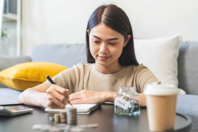 Gaji Cepat Habis? Bisa Jadi Ini Kesalahan Finansial Anda