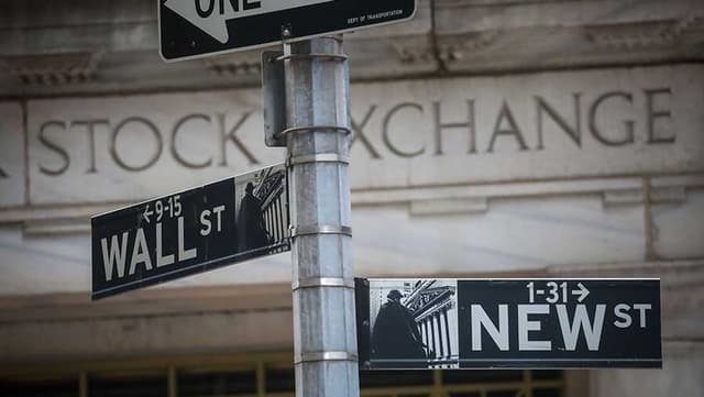 Wall Street Rebound, Saham Teknologi Menguat Jelang Laporan Nvidia