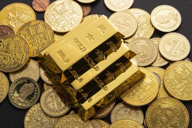 Bank Sentral China Akumulasi Emas 15 Bulan, Cadangan Melejit Tajam