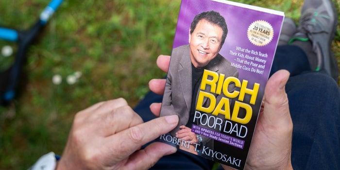 Booster Literasi Keuangan Dari Buku Rich Dad Poor Dad David Wijaya